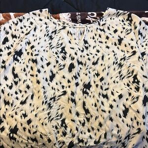 Stylish Women's Black and Cream Top